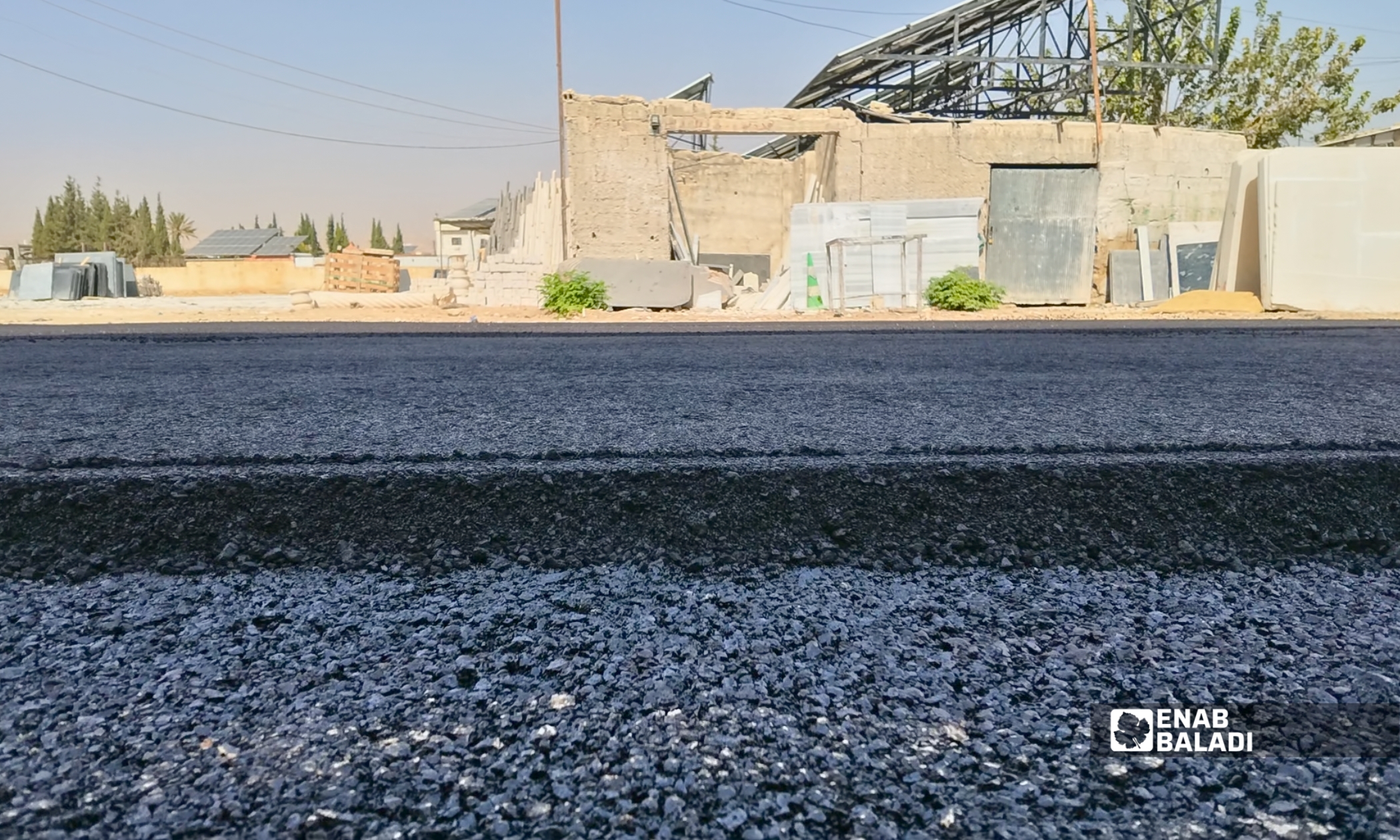 أعمال تزفيت طريق الفصول الأربعة في داريا