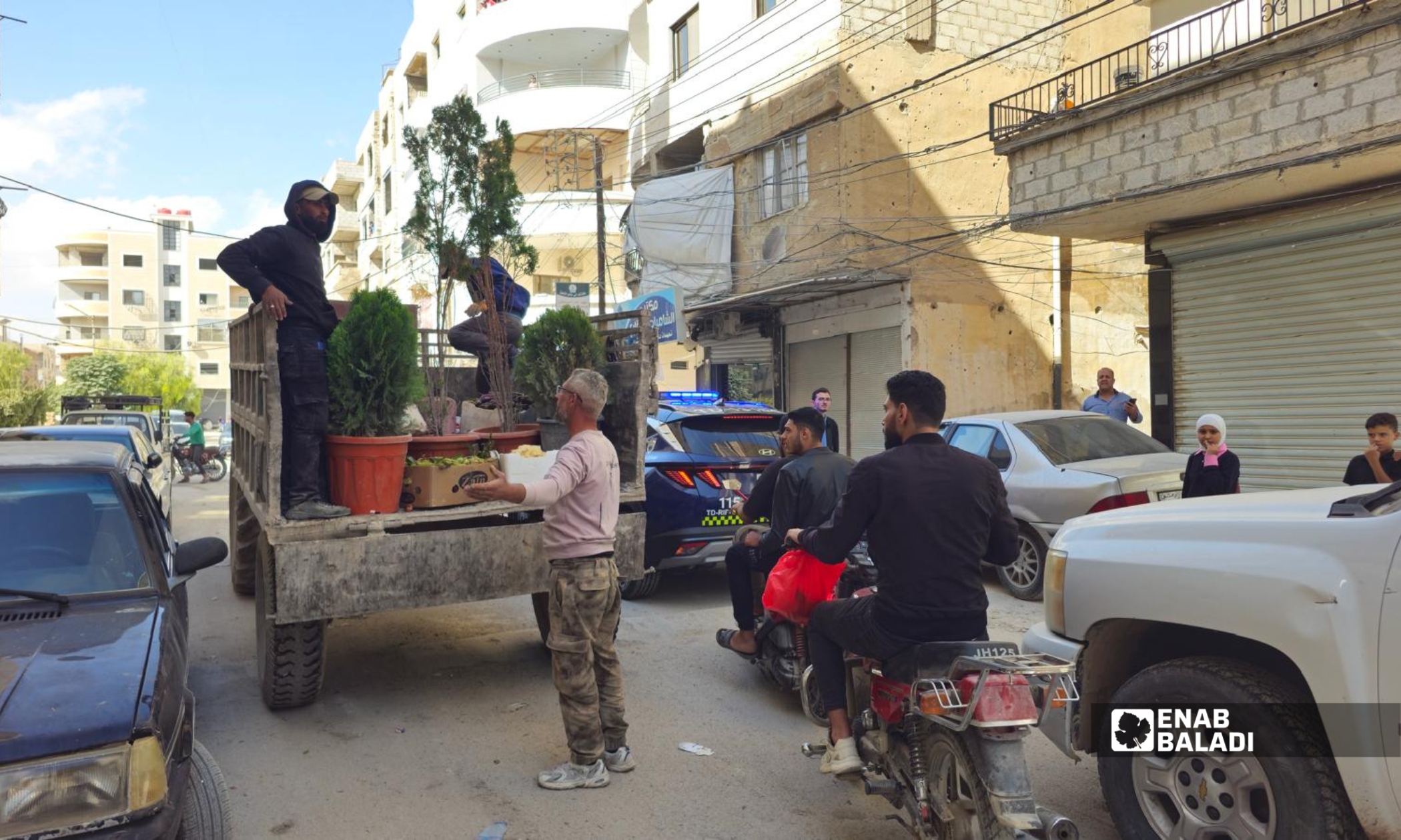دورية لبلدية داريا لضبط إشغالات الأرصفة أمام المحال التجارية