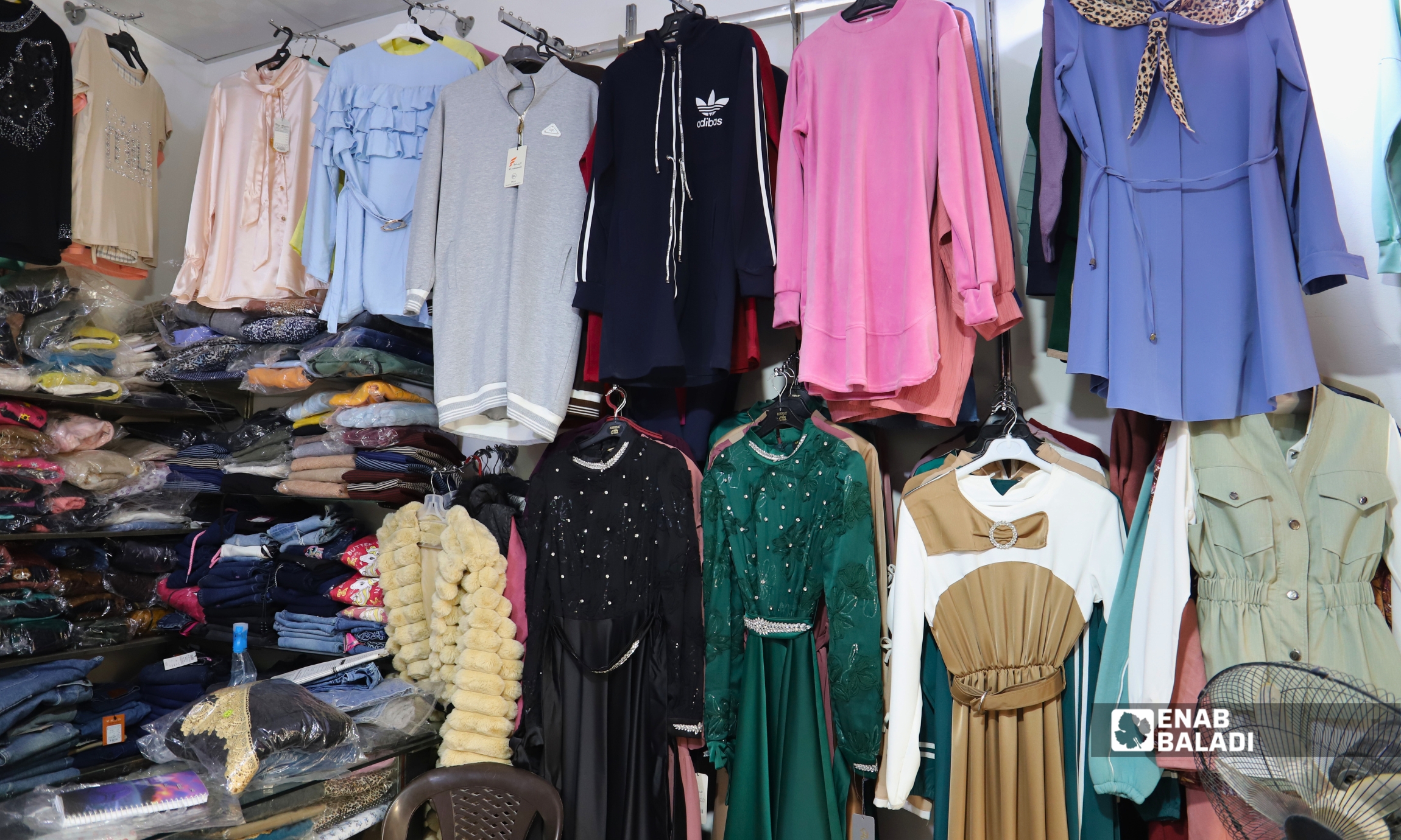 محال لبيع الملابس في مدينة داريا
