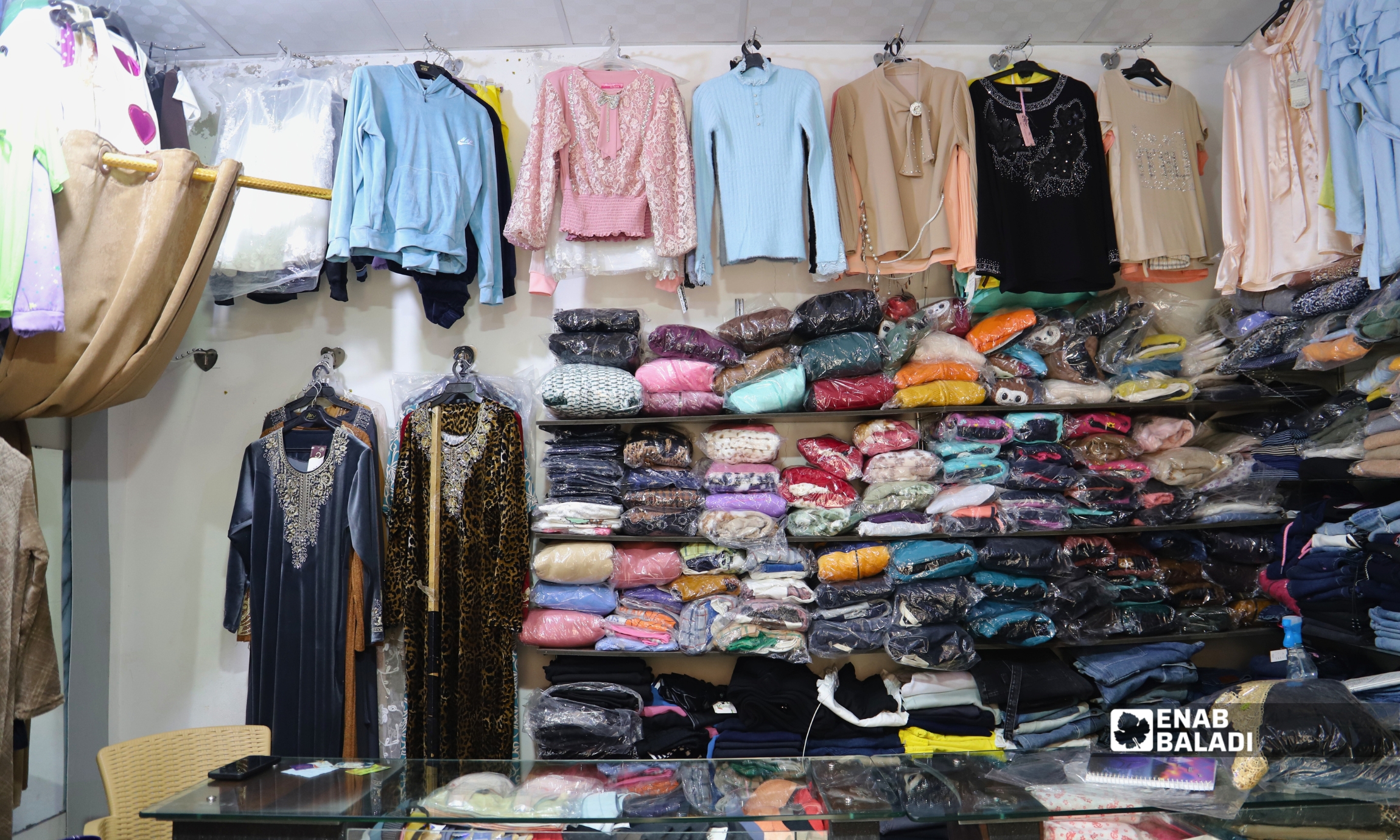 محال لبيع الملابس في مدينة داريا