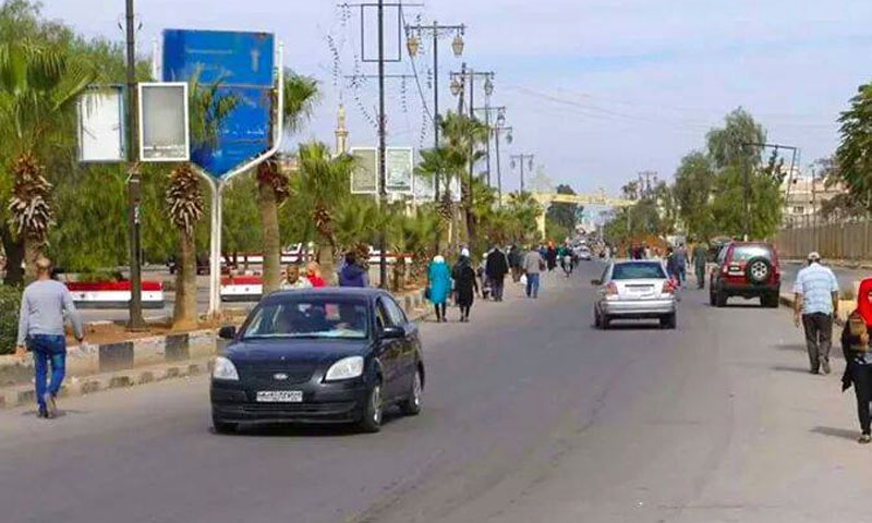 A photo of one of the main streets in Deraa al-Mahatta, with a near-absence of young men (Internet)