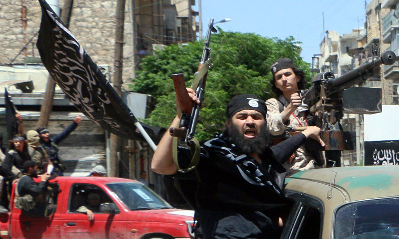 Members of al-Nusra Front in Aleppo, May 26, 2015 (AFP)