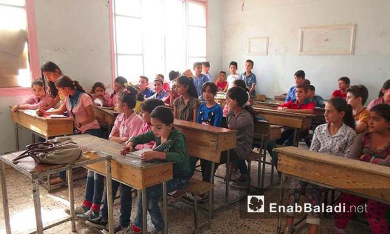 Students of a school in Qamishli starting the new academic year - September 2016 (Enab Baladi)
