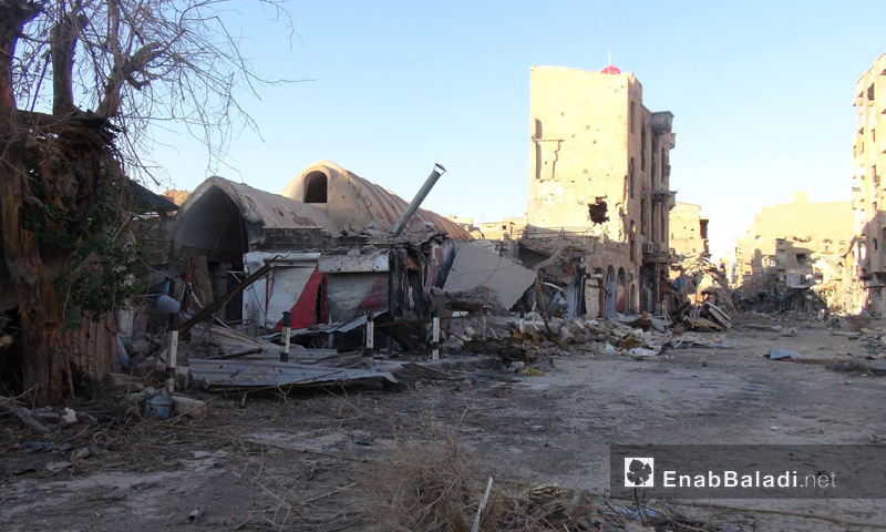  The main square in the city of  Deir ez-Zor and the remaining part of its market – 2013 (Enab Baladi Archive)
