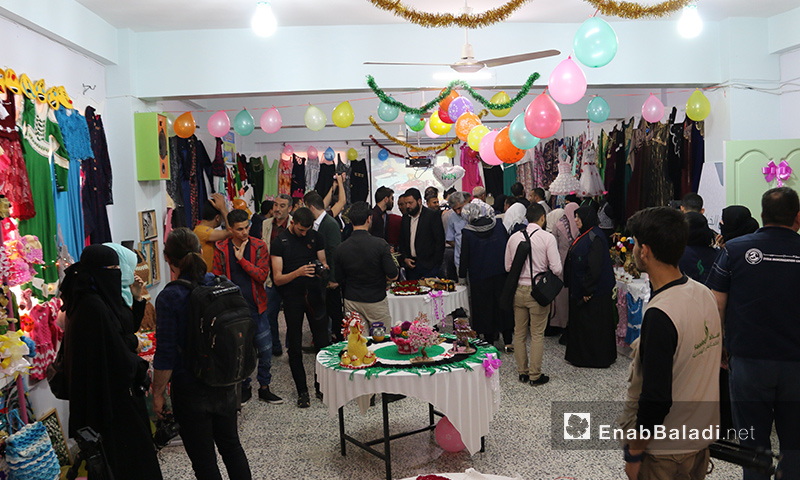 During the Handicraft Exhibition in the city of Idlib – April 30. 2018 (Enab Baladi)
