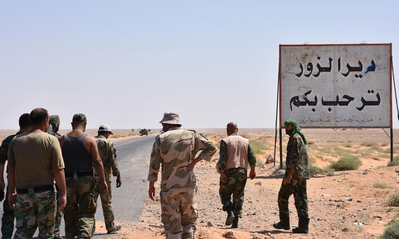 Members of Assad’s forces at the entrance to Deir ez-Zor – November 2017 (Facebook)