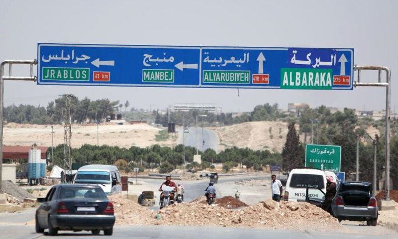 Highway leading to Manbij (Reuters)