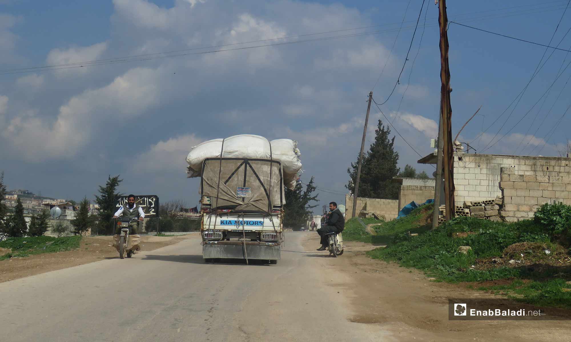 Qalaat al-Madiq’s people are yet being displaced due to constant shelling in rural Hama – February 18, 2019 (Enab Baladi)