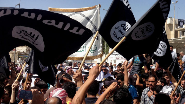 Protesters rally in Iraqi city in support for ISIS- (muftah)