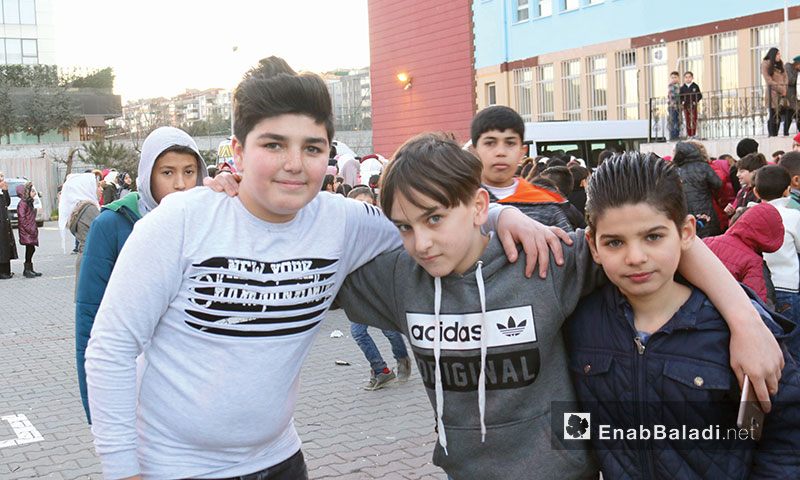 Syrian children in a Turkish school after passing the first semester of 2017/2018 school year – December 19, 2017 (Enab Baladi)