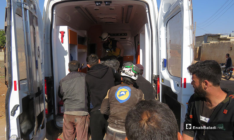 Pulling civilians from rubble in al-Malaja village in southern countryside of Idlib after being targeted by Russian airstrikes - 17 November 2019 (Enab Baladi) 
