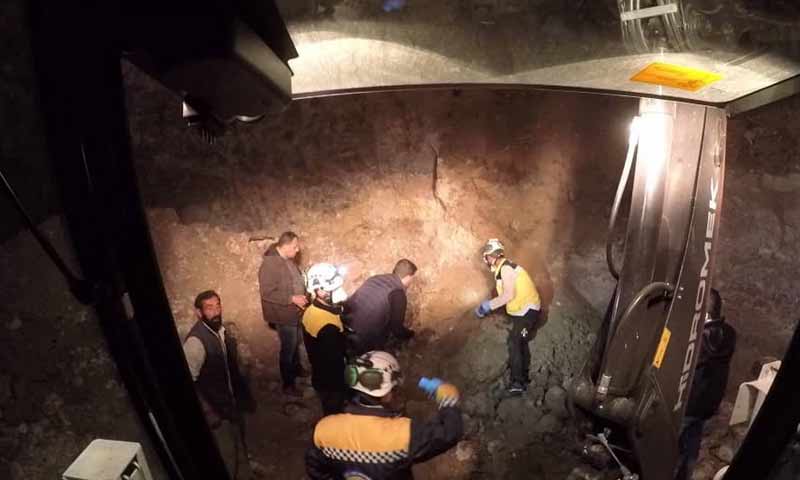 Members of the Syria Civil Defense found a mass grave in the town of Turkman Bareh in the northern countryside of Aleppo - 15 November 2019 (Syrian Civil Defense)