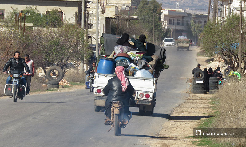 Civilians seen moving out from Maaret al-Numan on 18 December