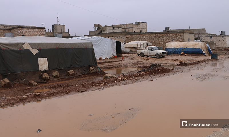 IDPs stranded in dire humanitarian situations in Kafr Aruq camp in northern Idlib - 14 December 2019 (Enab Baladi)
