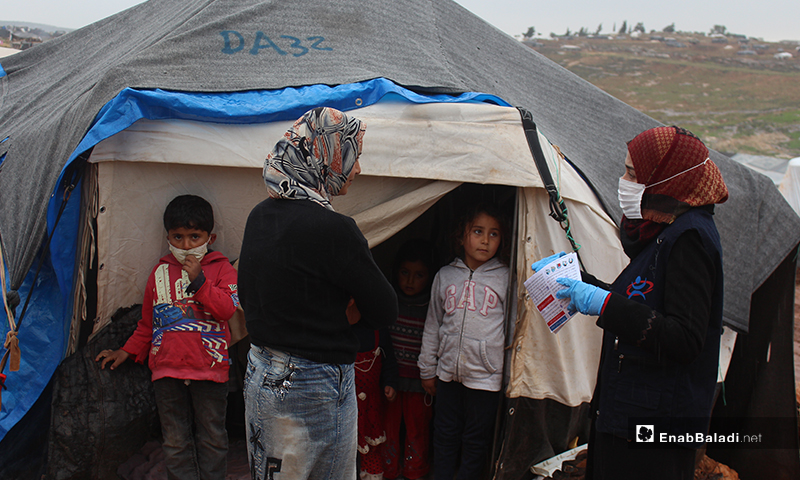 An awareness campaign on the novel Coronavirus (Covid-19), conducted by Idlib’s directorate of health in northern Syria, where internally displaced persons (IDPs) reside - 19 March 2020 (Enab Baladi)