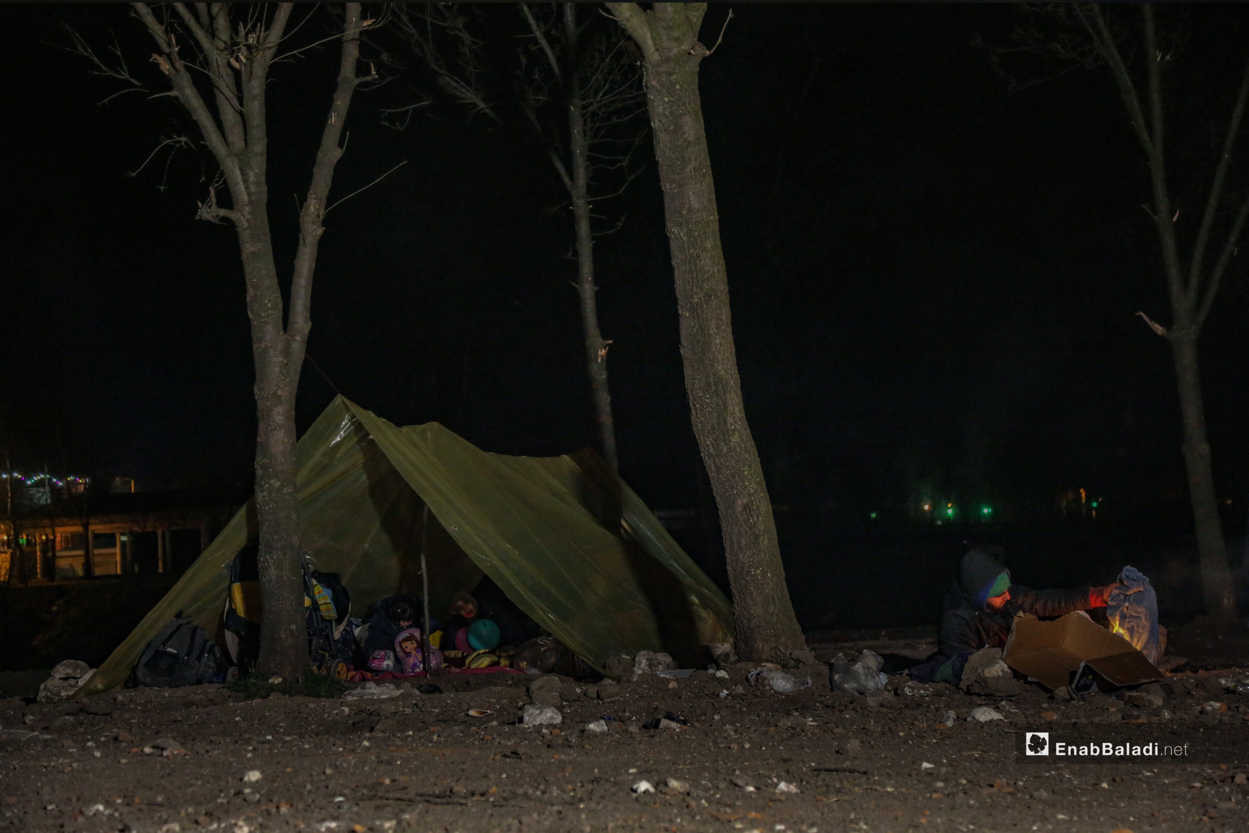 Migrants assemble on the Turkey-Greece border buffer zone near the Pazarkule crossing gate in Edirne, Turkey, hoping that Greece will open the border gate soon - 4 March 2020 (Enab Baladi)