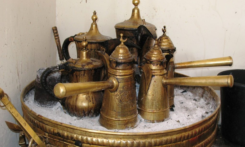 Traditional Arabic bitter coffee pots (Internet)