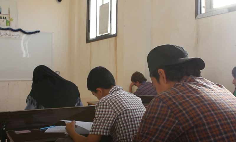 High school exams in the city of al-Dana in the northern countryside of Idlib - 2019 (Sham News Agency)