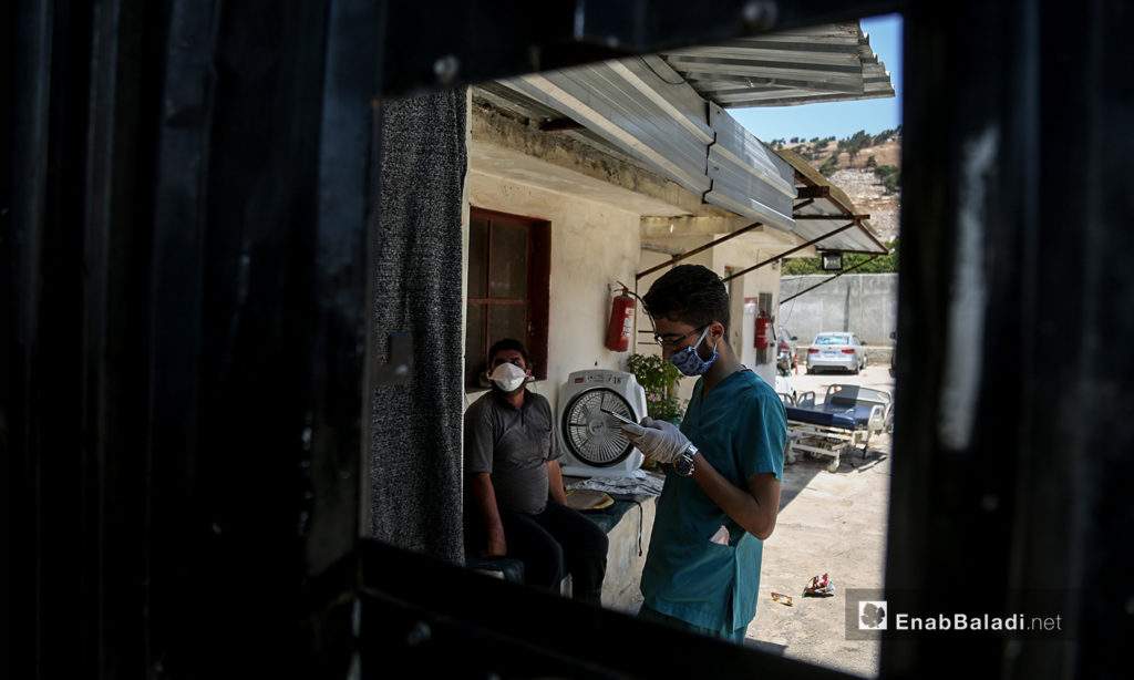 The quarantine decision was surprising and caused resentment among the people inside the "Bab al-Hawa" Hospital - 10 July 2020 (Enab Baladi / Yousef Ghuraibi)