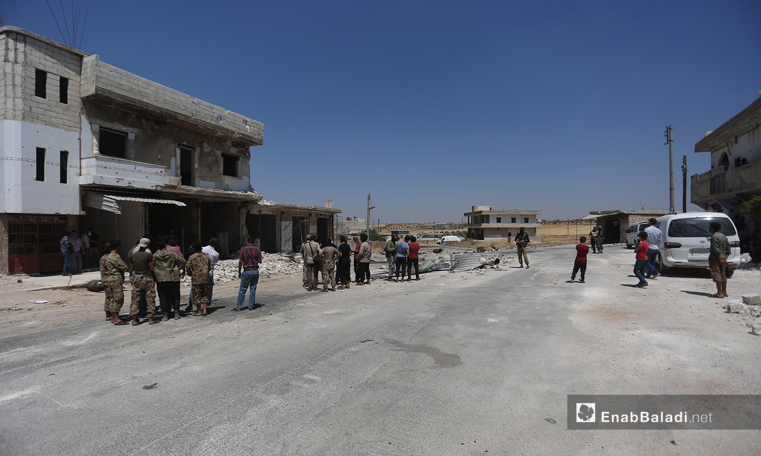 A prisoners’ exchange operation between the Hay’ at Tahrir al-Sham (HTS) and the Syrian regime – 12 August 2020 (Enab Baladi / Yousef Ghuraibi)