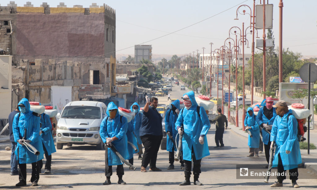 Disinfection operations supervised by the al-Raqqa municipality to limit the spread of the novel coronavirus (COVID-19) pandemic – 04 August 2020 (Enab Baladi / Abdul Aziz al-Saleh)