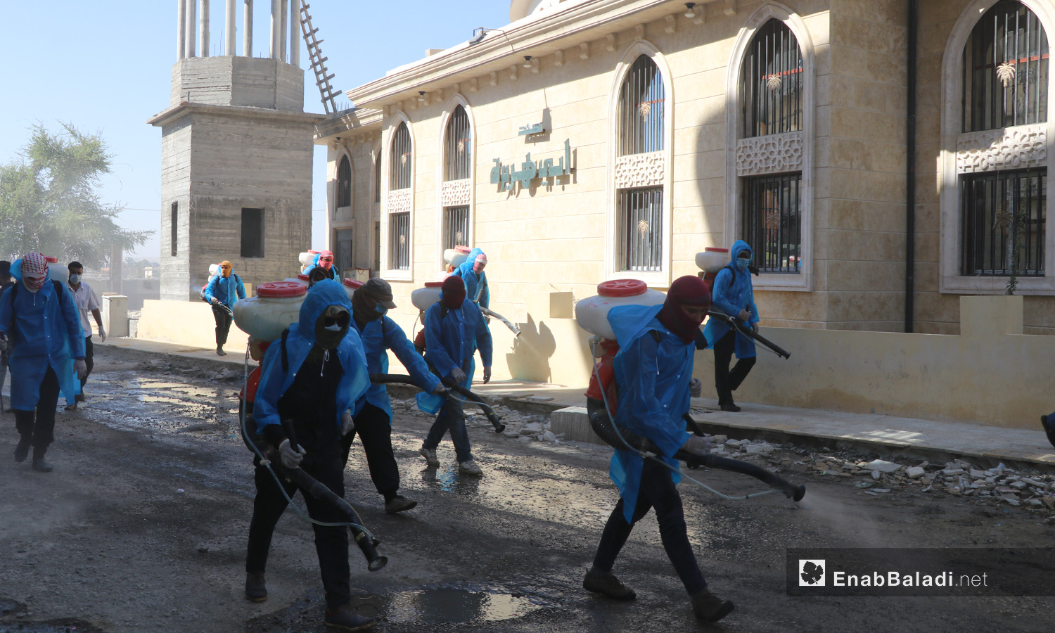 Disinfection operations supervised by the al-Raqqa municipality to limit the spread of the novel coronavirus (COVID-19) pandemic – 04 August 2020 (Enab Baladi / Abdul Aziz al-Saleh)