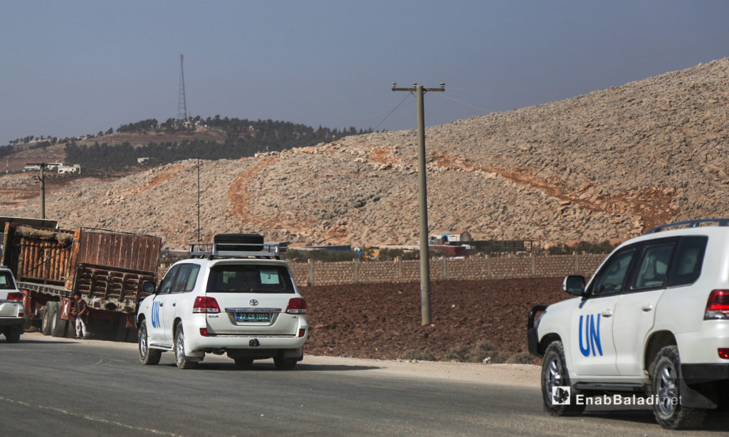The United Nations delegation leaving through the “Bab al-Hawa” border crossing after ending its visit to some camps in northwestern Syria - 27 October 2020 (Enab Baladi)