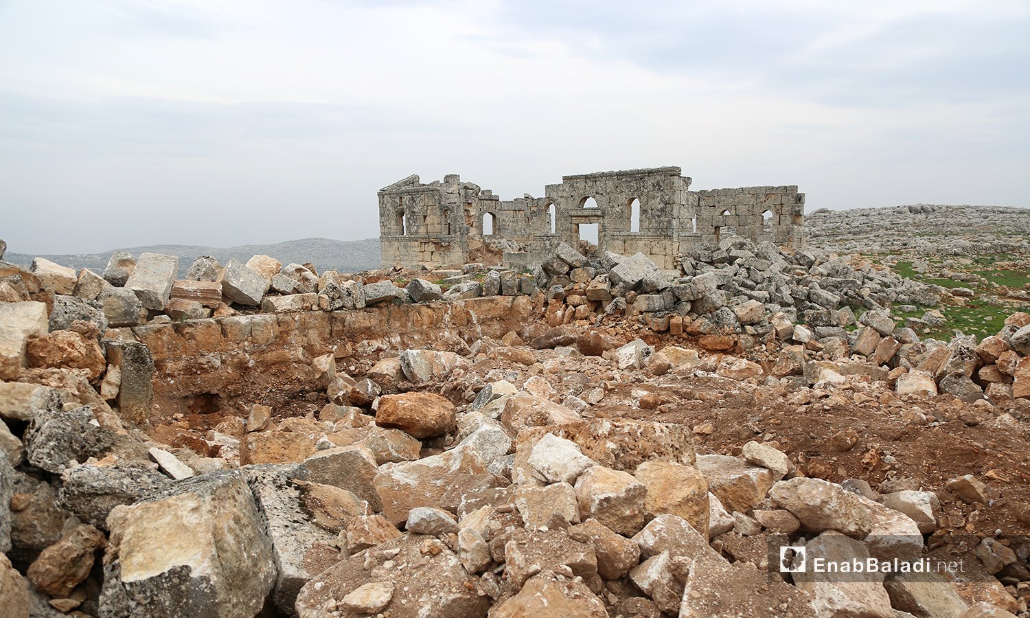 Wanton destruction of the Banqusa Archeological Site in the al-Wastani Mount, Idlib’s northern countryside – 13 January 2021 (Enab Baladi/Yousef Ghuraibi)
