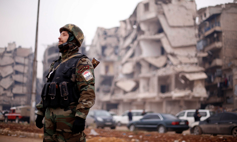 A fighter in the ranks of the Syrian regime forces in the city of Aleppo - 2016 (Reuters)