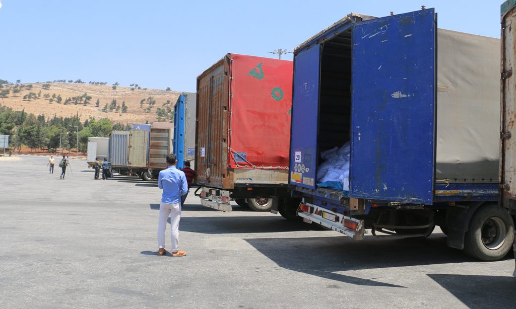 The last humanitarian aid convoy entering Syria through the Syria-Turkey Bab al-Hawa Border Crossing – 9 June 2021 (Enab Baladi/Walid Othman)