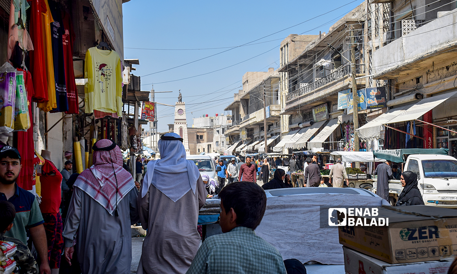 Shoppers in al-Quwatli Street- 23 August 2021 (Enab Baladi-Hussam al-Omar)