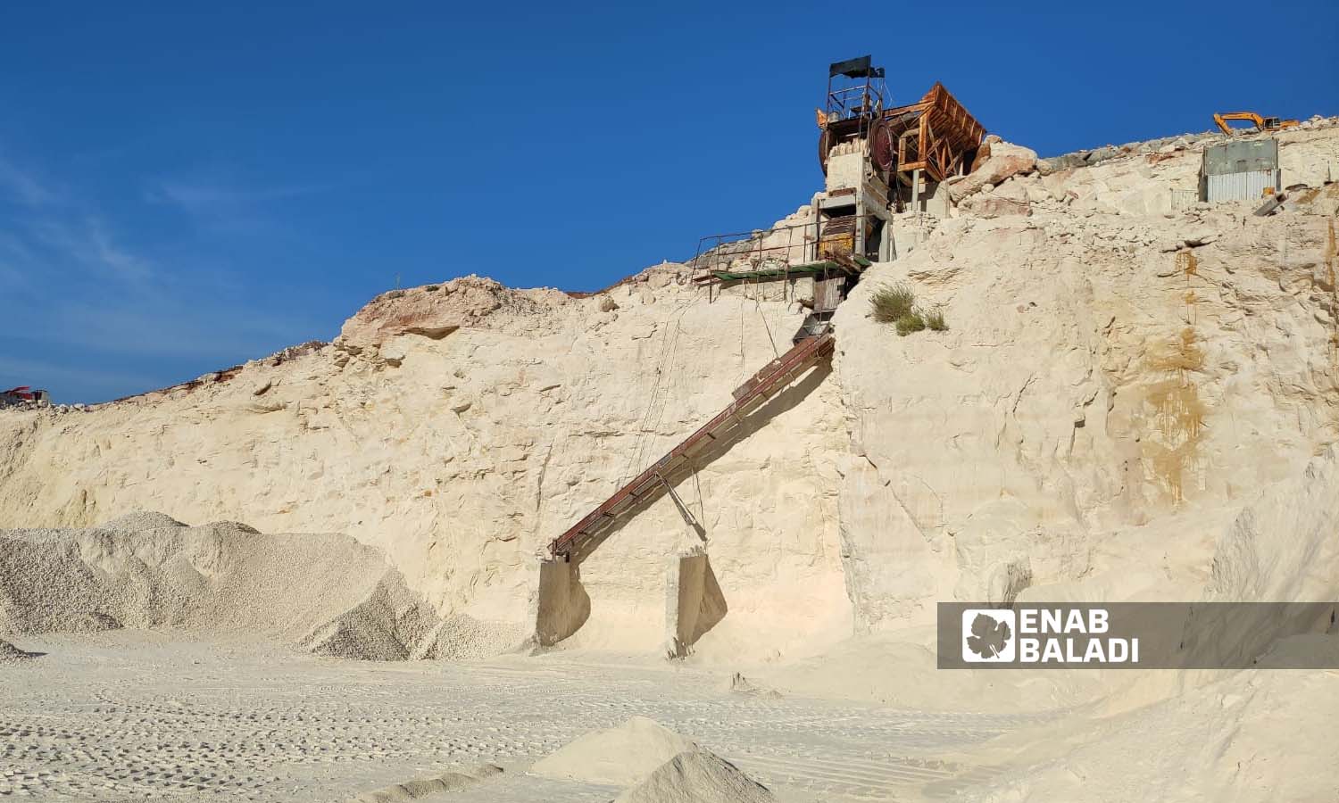 A stone quarry in the Deir Hassan area in Idlib - 6 February 2022 (Enab Baladi / Hadia Mansour)