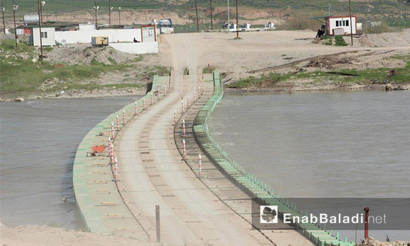 Limited transport movement across the Semalka Iron Bridge (Rudaw)