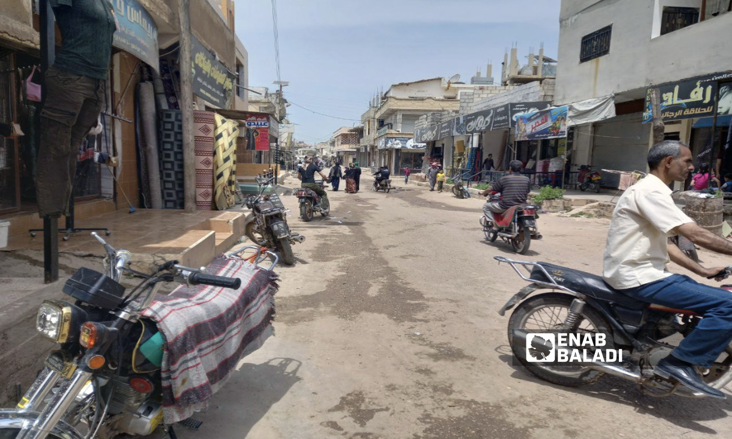 A street market in Tafas town in the western countryside of Daraa - 18 April 2022 (Enab Baladi / Halim Muhammad)