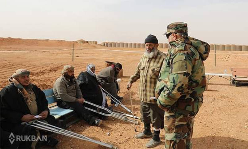 A group of IDPs waiting for their turn at the medical point established by the International Coalition at al-Tanf base - 2 February 2022 (Al-Rukban - Facebook)