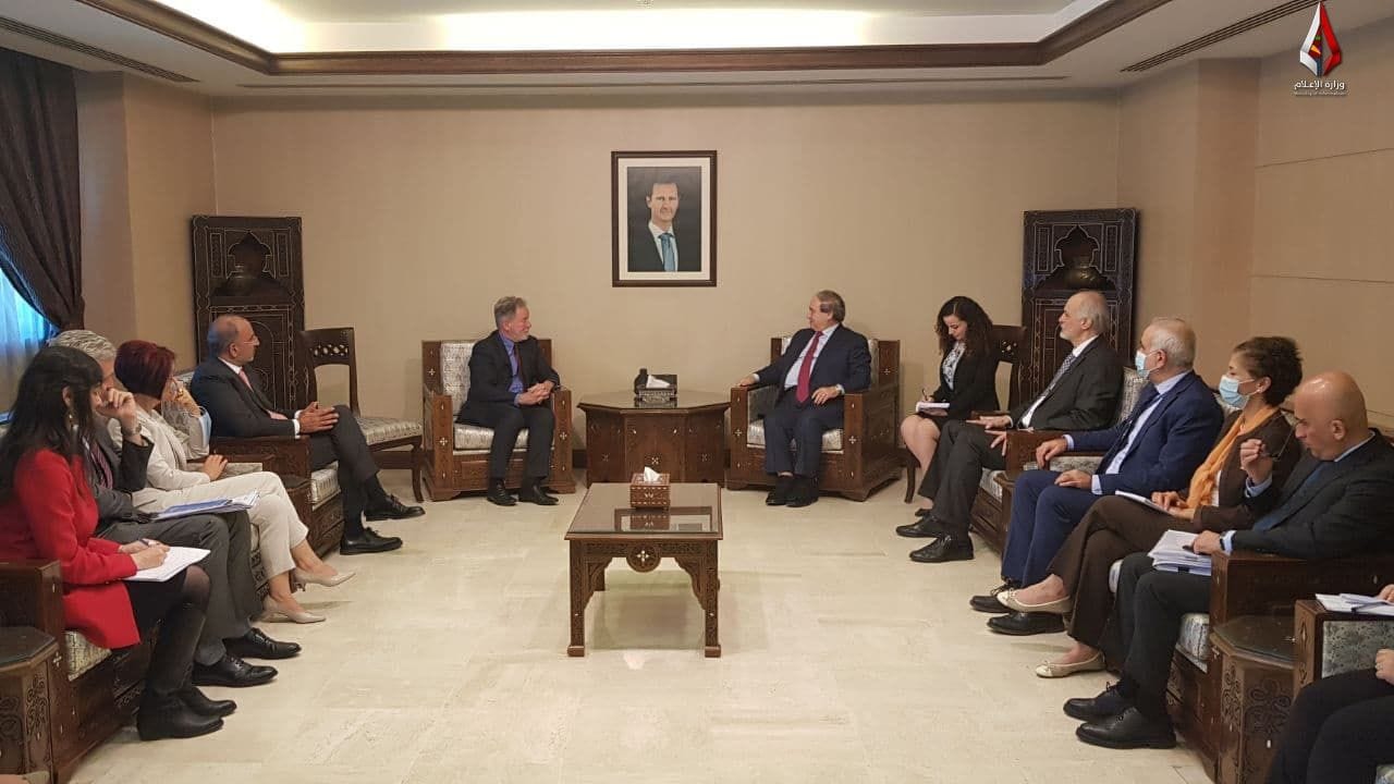 Syrian Foreign Minister Faisal Mekdad meets with Executive Director of the World Food Programme (WFP), David Beasley, in Damascus - 10 November 2021 (Syrian Information Ministry)