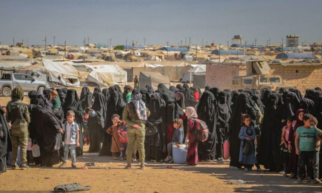 Searching women and children in the al-Hol camp, east of al-Hasakah - Syria - during the Humanitarian and Security operation - August 2022 (Internal Security Forces in North and East Syria / Facebook)