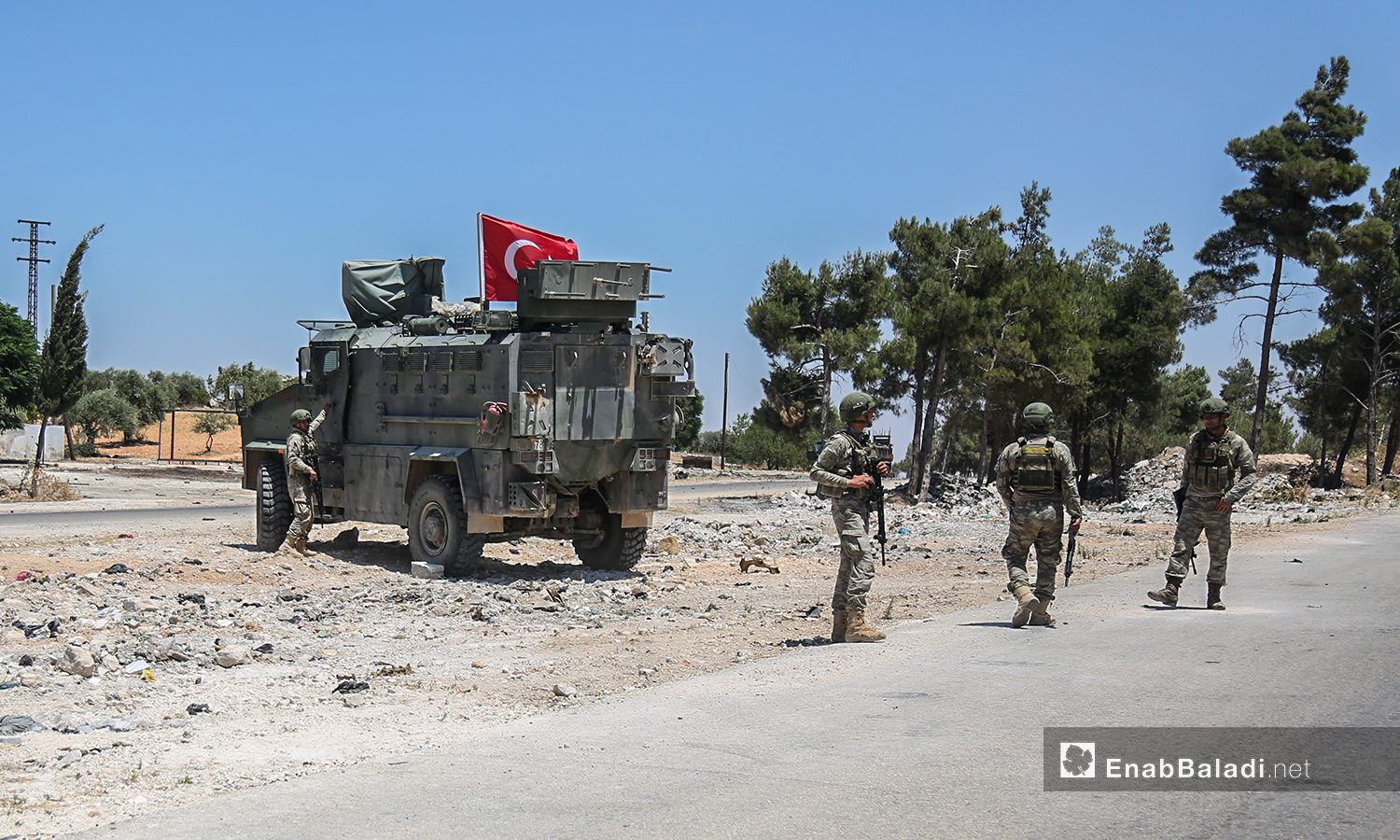 Conducting a Turkish-Russian patrol on the M4 international highway in Idlib region – 14 July 2020 (Enab Baladi / Youssef Ghuraibi)