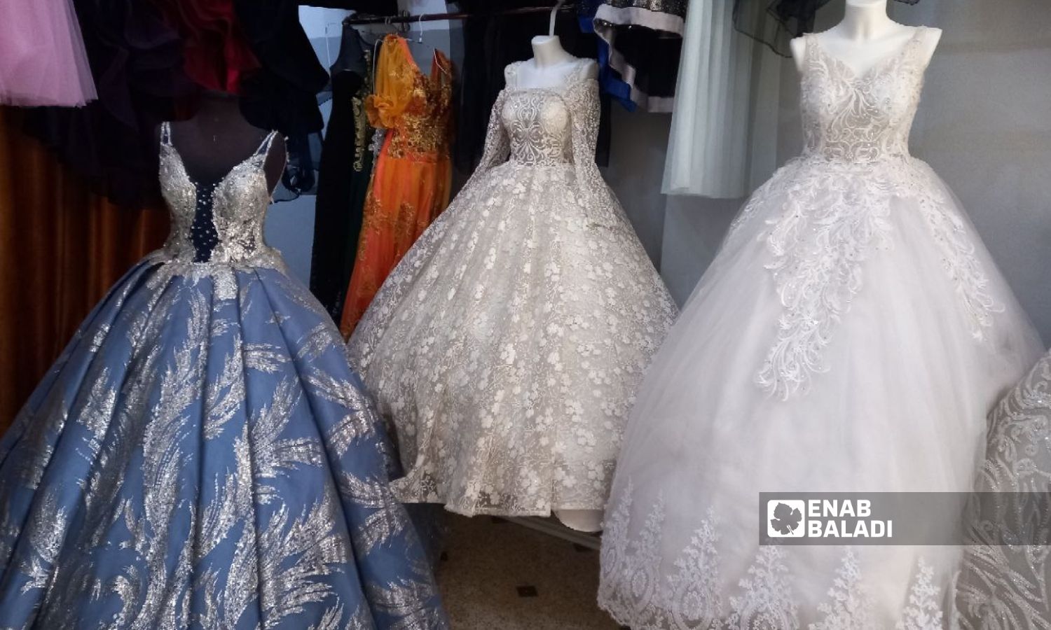 A bridal clothing store in the town of Tafas in southern Daraa governorate - 10 November 2022 (Enab Baladi/Halim Muhammad)