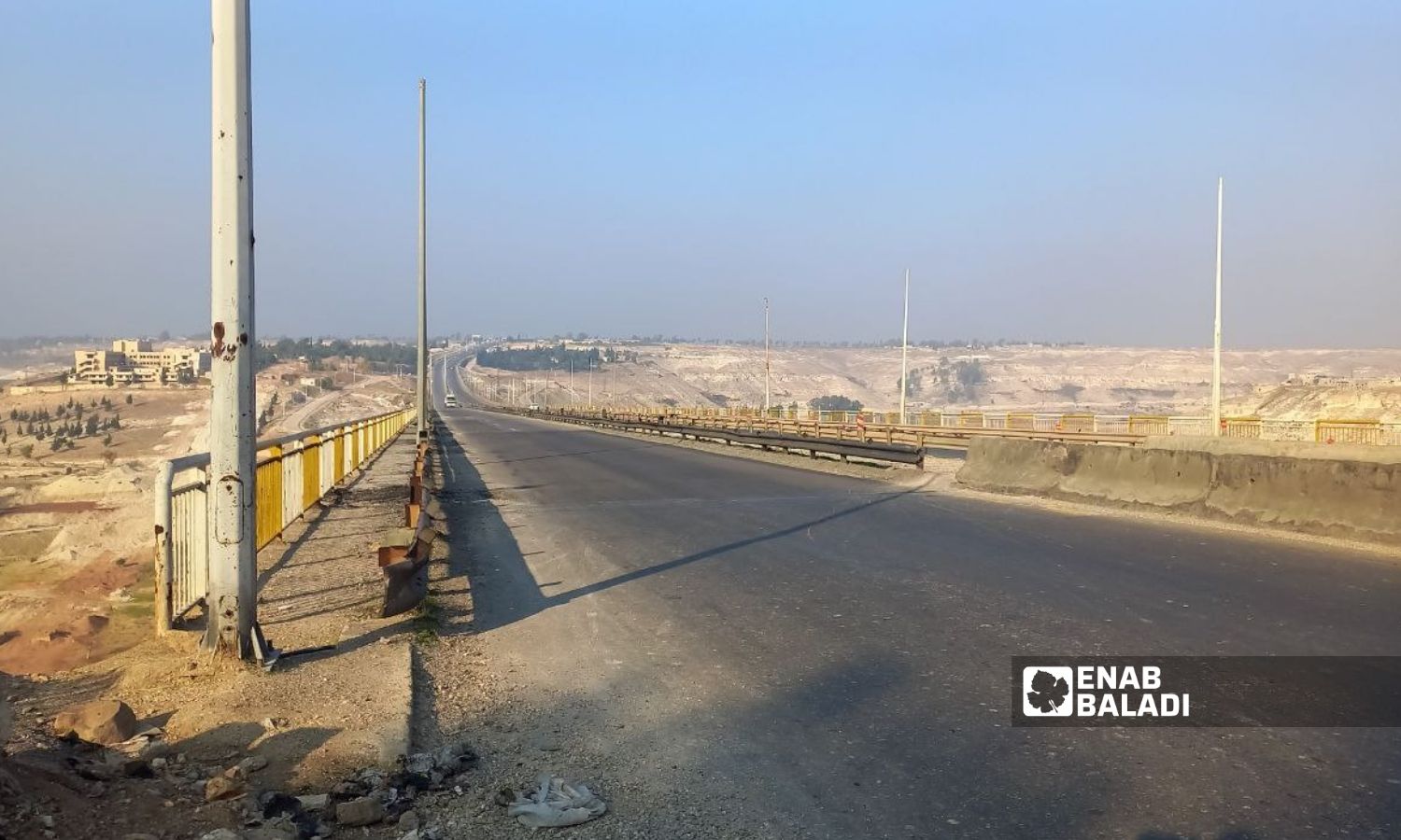 The international highway near the city of al-Rastan shows traffic almost at a standstill - 6 December 2022 (Homs / Orwah al-Mundhir)
