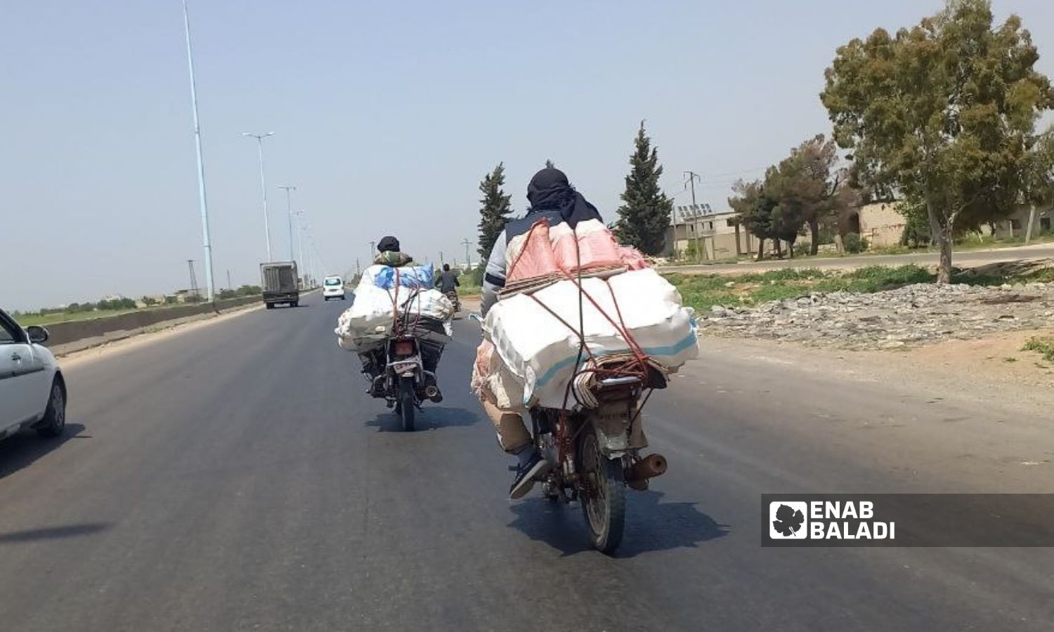 Smuggling by motorcycles in central Homs governorate - August 2022 (Enab Baladi/Orwah al-Mundhir)