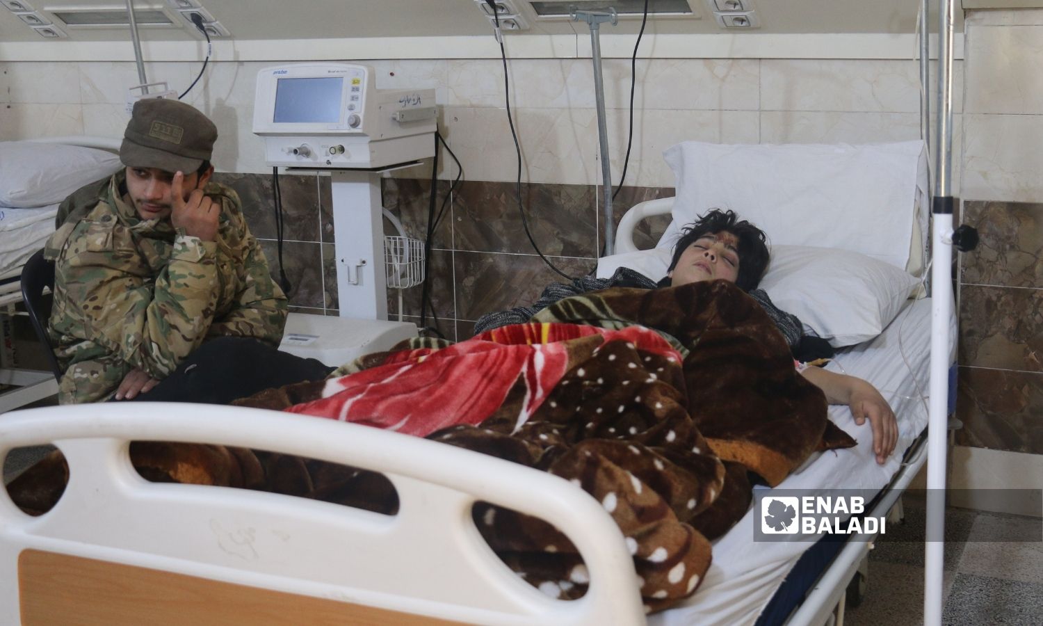 Quake-injured people in al-Shifaa Hospital in Afrin city - February 9, 2023 (Enab Baladi/Dayan Junpaz)