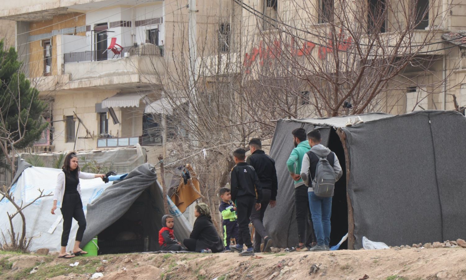 Tents set up by residents of Sheikh Maqsoud neighborhood, northeast of Aleppo, for those affected by the earthquake - March 4, 2023 (Hawar News Agency)
