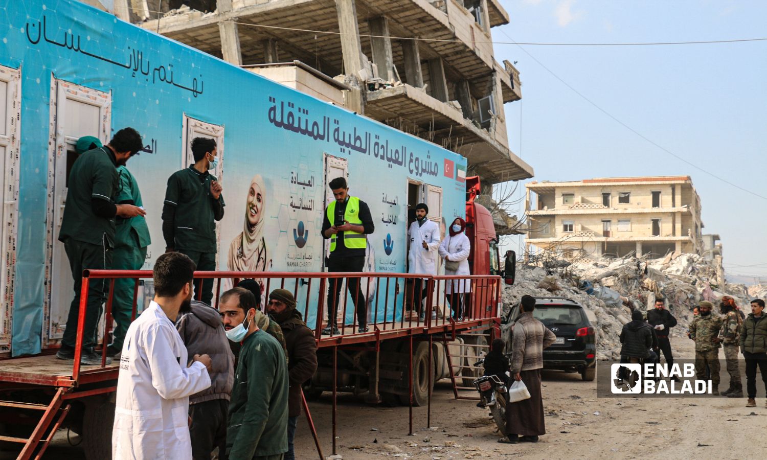 A mobile clinic in Jindires town in the northern countryside of Aleppo, providing medical services to the people affected by the earthquake that struck southern Turkey and separate areas in Syria - February 13, 2023 (Enab Baladi/Dayan Junpaz)