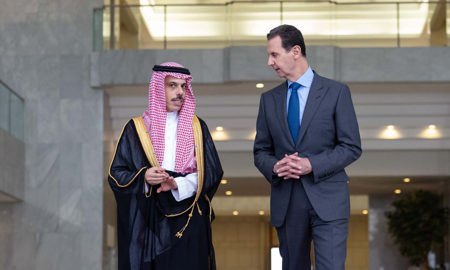 The Saudi Foreign Minister, Faisal bin Farhan, meets with the head of the Syrian regime, Bashar al-Assad, on his first visit to Damascus since 2011 - April 18, 2023 (SPA)