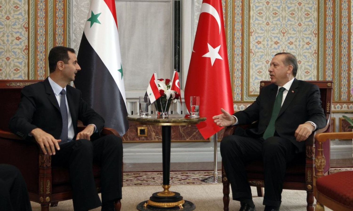 Turkish President Recep Tayyip Erdogan and the head of the Syrian regime, Bashar al-Assad, Istanbul - 2010 (AFP)