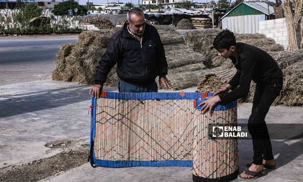 The manufacture and trade of reed mats in the northwestern city of Idlib - May 23, 2023 (Enab Baladi/Anas al-Khouli)