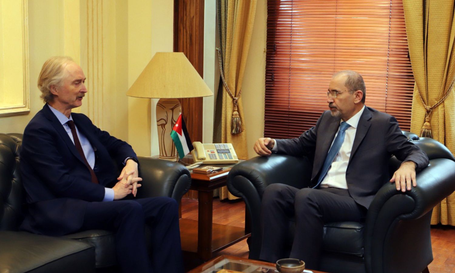 Jordanian Foreign Minister Ayman Safadi with the UN envoy to Syria in Amman - March 21, 2023 (Jordanian Ministry of Foreign Affairs)