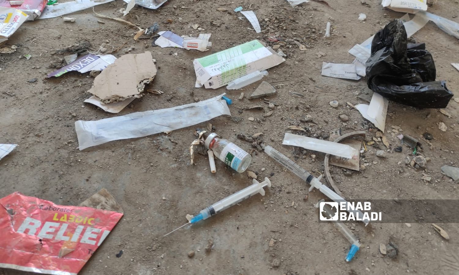 Medical waste in the northeastern city of Ras al-Ain in al-Hasakah governorate - May 20, 2023 (Enab Baladi/Hussein Shaabo)