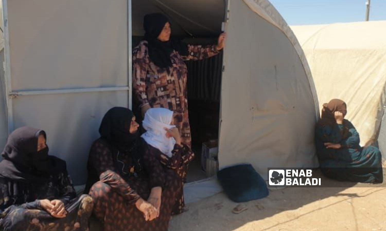 Displaced women living in the Ras al-Ain camp in the northeastern governorate of al-Hasakah - June 25, 2023 (Enab Baladi)